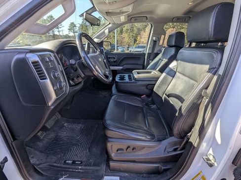 Used 2019 Chevrolet Silverado 1500 LT w/ All Star Edition image 9