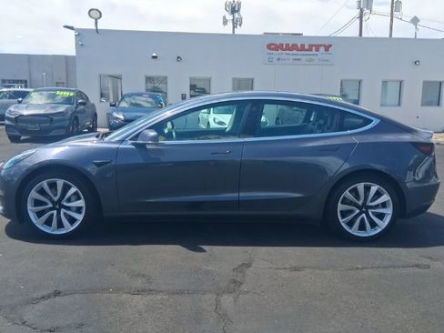 Used 2020 Tesla Model 3 Standard Range Plus RWD image 2