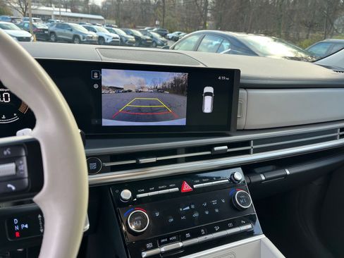 Used 2025 Hyundai Santa Fe SEL image 17