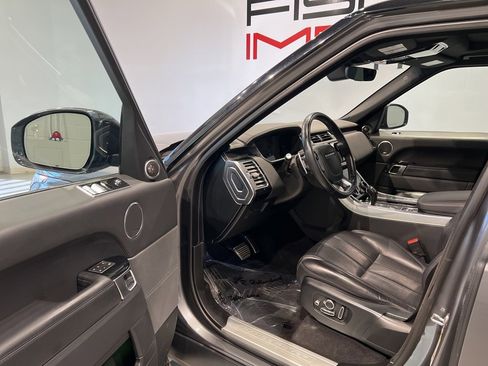 Used 2019 Land Rover Range Rover Sport HSE Dynamic image 12