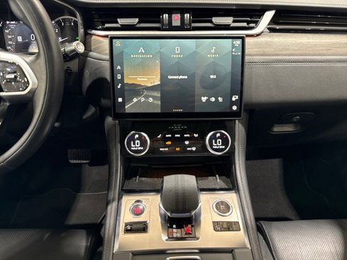 Used 2021 Jaguar F-PACE S image 72