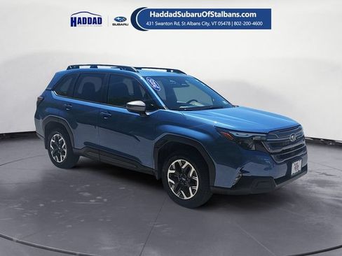 Certified 2025 Subaru Forester Premium AWD/4WD image 7