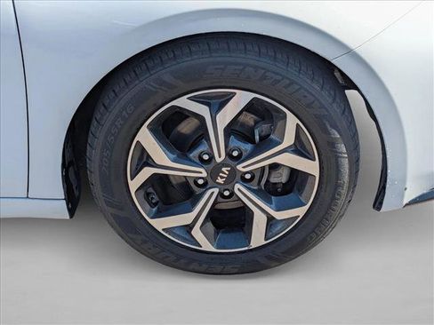 Used 2019 Kia Forte LXS image 5