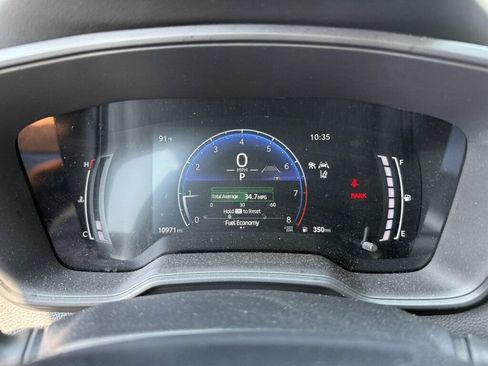 Used 2026 Toyota Corolla LE FWD image 5
