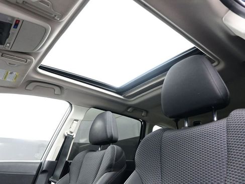 Used 2019 Subaru Forester Premium w/ All-Weather Package AWD/4WD image 6