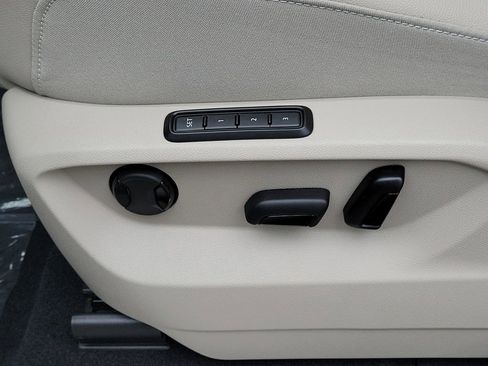 New 2026 Volkswagen Atlas SEL AWD/4WD image 16