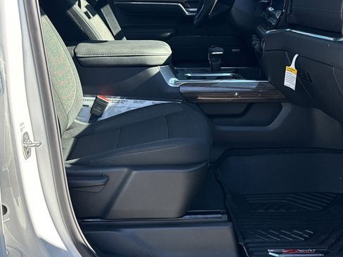 New 2026 Chevrolet Silverado 1500 LT Trail Boss w/ Safety Package image 13