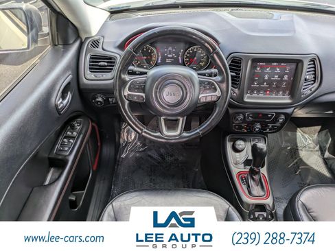 Used 2017 Jeep Compass Trailhawk w/ Leather Interior Group AWD/4WD image 13