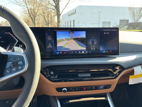 Used 2026 BMW 330i Sedan w/ M Sport Package image 25