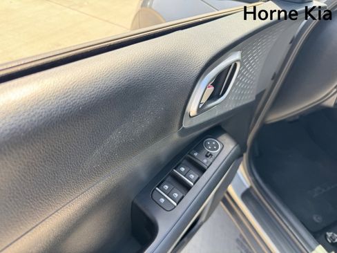 Certified 2023 Kia Soul LX w/ LX Technology Package FWD image 11