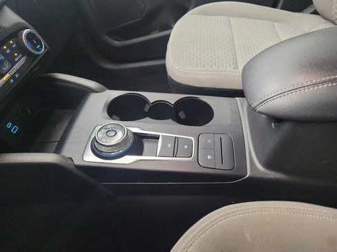 Used 2022 Ford Escape SE w/ SE Sport Appearance Package image 26