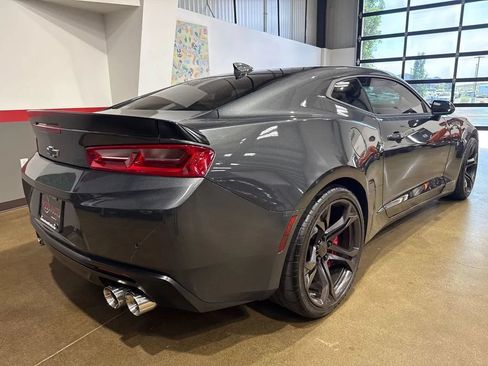 Used 2018 Chevrolet Camaro SS RWD image 53
