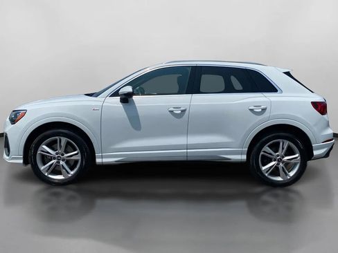 Used 2022 Audi Q3 2.0T Premium w/ Convenience Package image 5