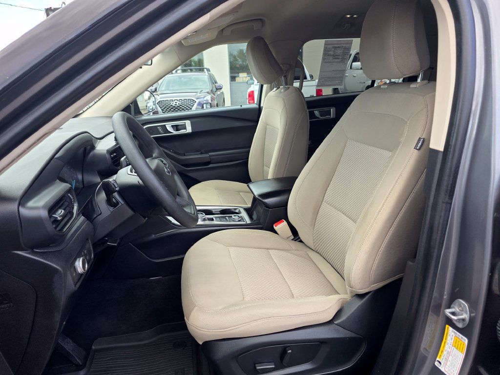 Used 2022 Ford Explorer 4WD image 4
