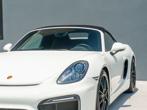 Used 2016 Porsche Boxster Spyder RWD image 31