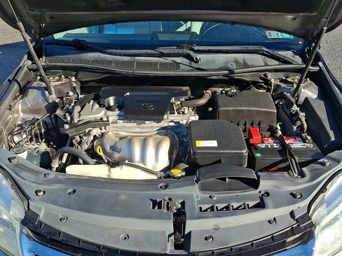 Used 2015 Toyota Camry LE image 27