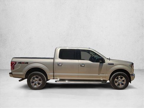 Used 2017 Ford F150 XLT w/ Equipment Group 302A Luxury AWD/4WD image 4