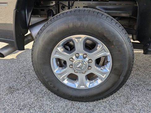 Used 2024 RAM 2500 Big Horn image 12