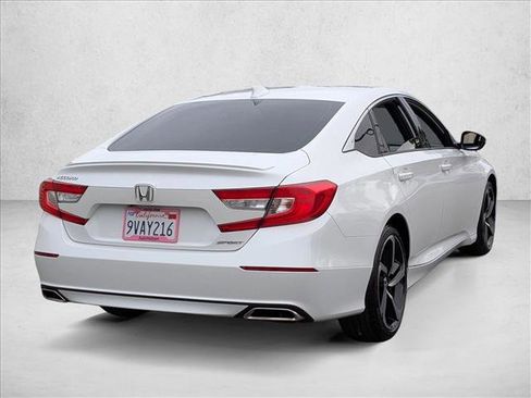 Used 2018 Honda Accord Sport image 5