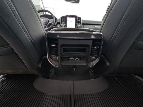 New 2026 RAM 1500 4x4 Crew Cab image 44