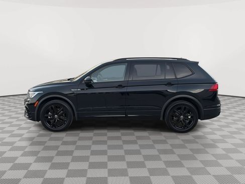Certified 2022 Volkswagen Tiguan SE R-Line AWD/4WD image 6