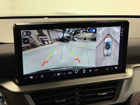 Used 2025 Ford Explorer ST-Line w/ Premium Package image 10