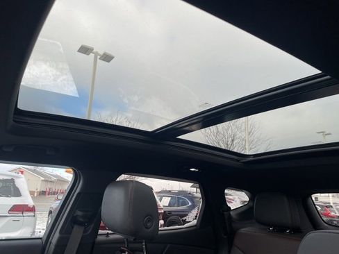 Used 2023 Chevrolet Blazer RS w/ Driver Confidence II Package image 10