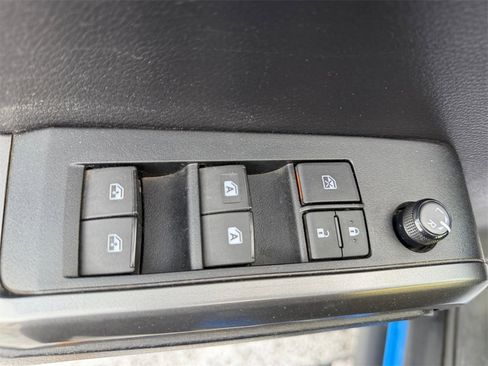 Used 2020 Toyota Tacoma TRD Sport image 13