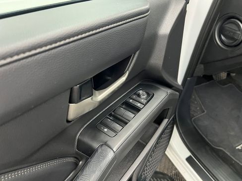 Used 2024 Toyota Tacoma Limited image 11