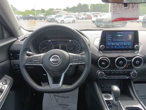 Used 2025 Nissan Sentra SV w/ Trunk Package FWD image 25