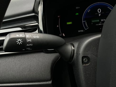 Used 2025 Toyota Camry LE image 34