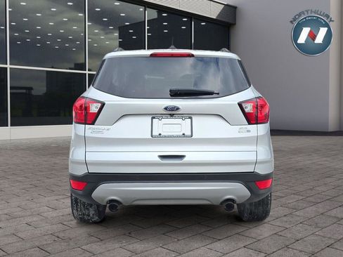 Used 2019 Ford Escape SEL image 4