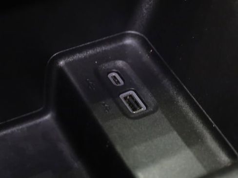 Used 2023 Chevrolet Colorado W/T image 22