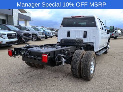 New 2026 GMC Sierra 3500 SLE AWD/4WD image 3