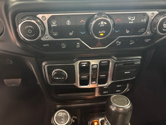 Used 2021 Jeep Wrangler Unlimited Sahara AWD/4WD image 14