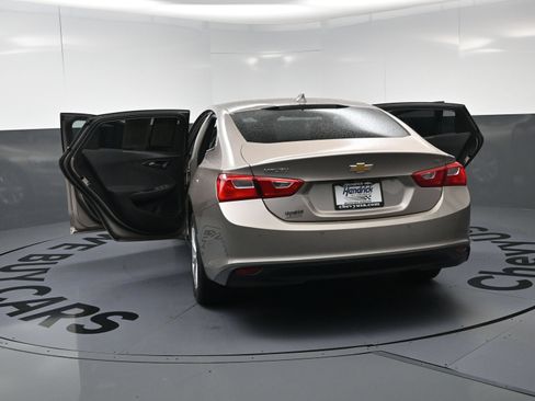 Used 2024 Chevrolet Malibu LT FWD image 27