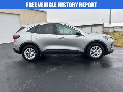 Used 2023 Ford Escape Active w/ Cold Weather Package image 3