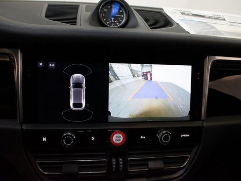 New 2026 Porsche Macan S image 31