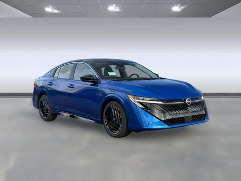 Certified 2026 Nissan Sentra SR w/ Floor Mat Package FWD image 10