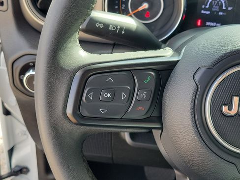 Used 2023 Jeep Wrangler Unlimited Sport image 25