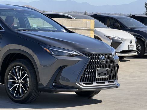 New 2026 Lexus NX 350h AWD w/ Premium Package image 3