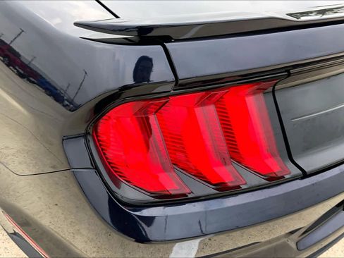 Used 2021 Ford Mustang GT RWD image 24