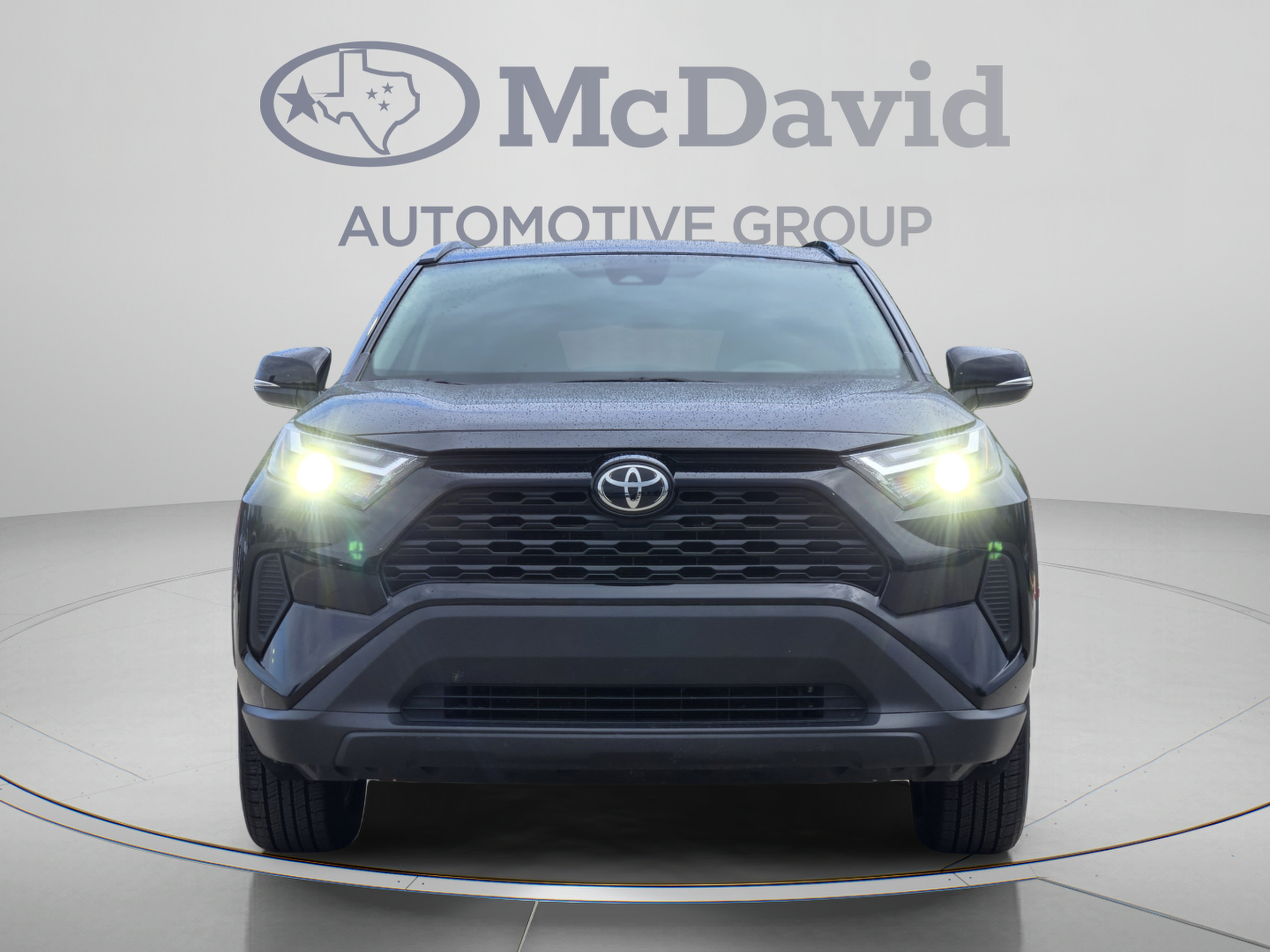 Used 2025 Toyota RAV4 XLE FWD image 8