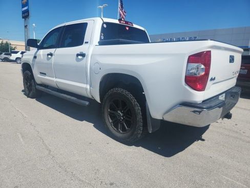 Used 2020 Toyota Tundra SR5 w/ SR5 Leather Package image 4