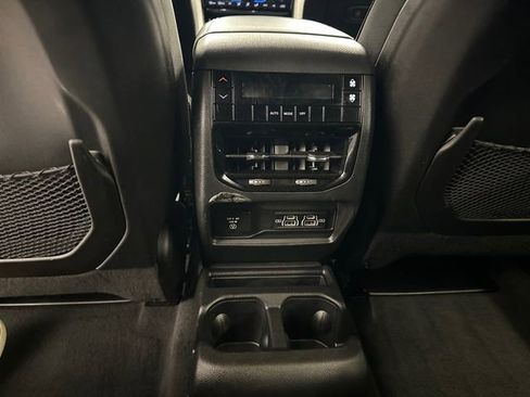 Used 2024 Jeep Grand Cherokee L Laredo AWD/4WD image 19