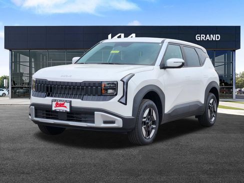New 2027 Kia Seltos LX AWD/4WD image 4