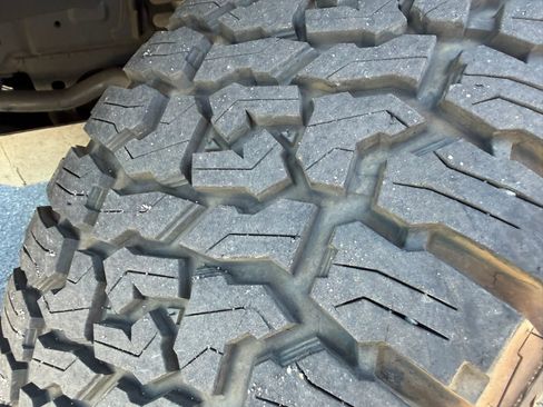 Used 2016 Toyota 4Runner SR5 AWD/4WD image 38