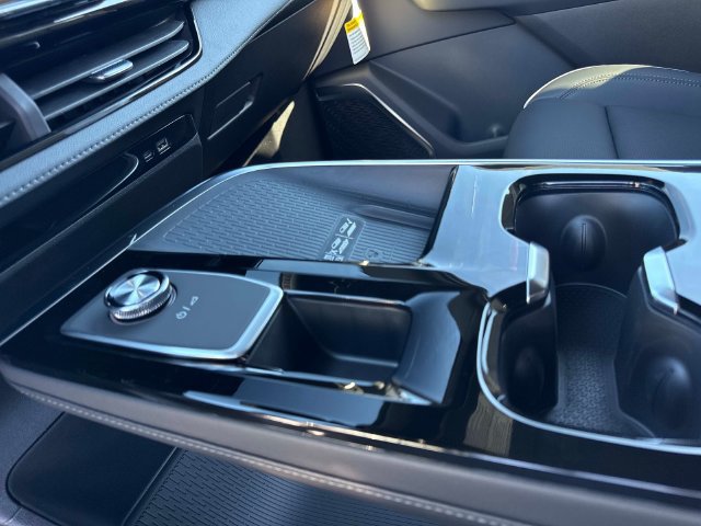 New 2027 Buick Enclave Avenir FWD image 28