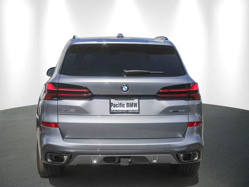 Used 2026 BMW X5 sDrive40i w/ M Sport Package RWD image 5