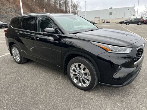Used 2023 Toyota Highlander Limited image 7